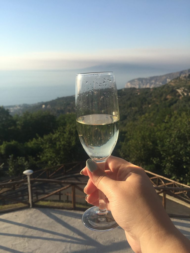 Amalfi Coast Honeymoon | Madison Fichtl | Madison-fichtl.com