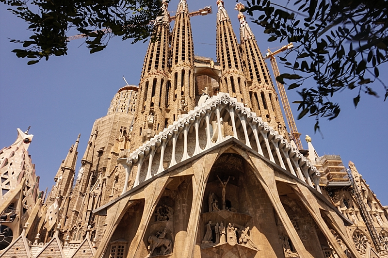 Barcelona Honeymoon | Madison Fichtl | Madison-fichtl.com 