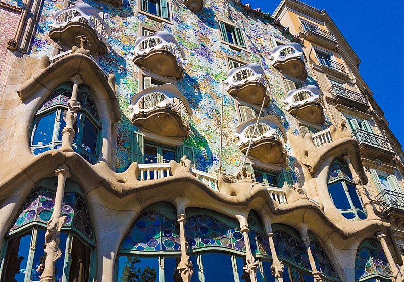 Barcelona Honeymoon | Madison Fichtl | Madison-fichtl.com