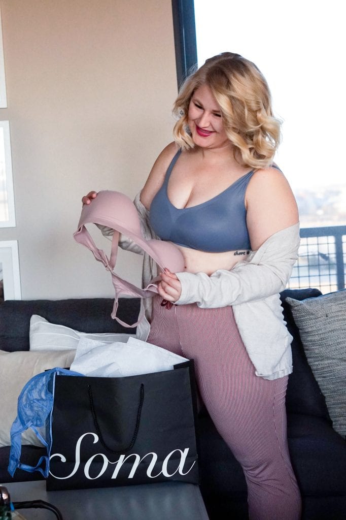 Hipmomshops - BEST DEAL YET!!!! My Soma Embliss wire less bras are