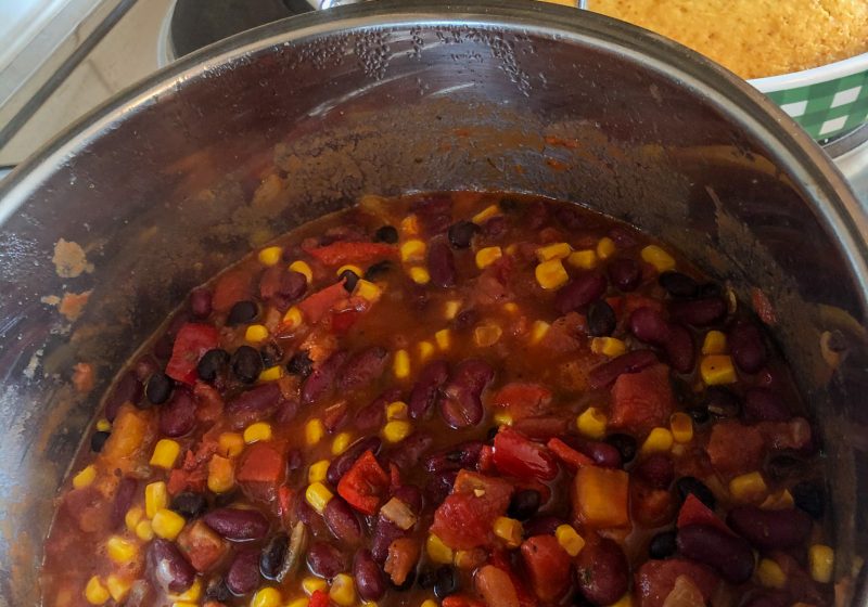 Super Easy Chili & Cornbread Recipe