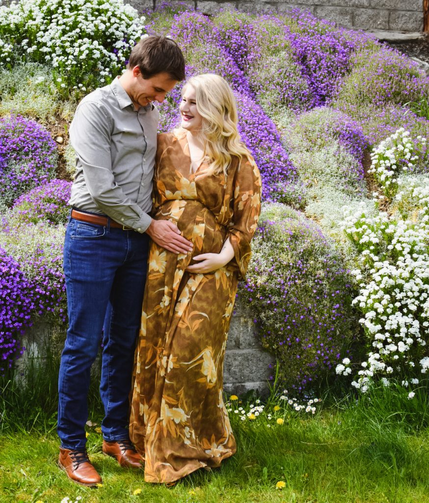 DIY Outdoor Maternity Photos