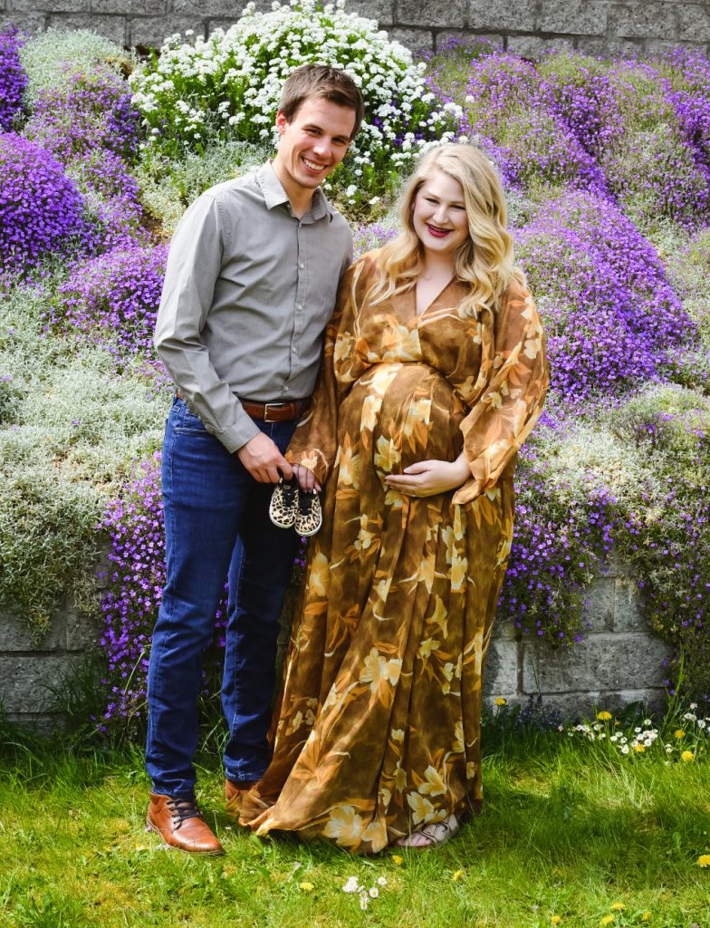 DIY Outdoor Maternity Photos