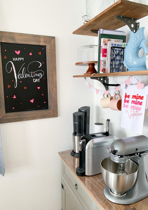 Easy Valentine’s Decor with the Cricut Joy