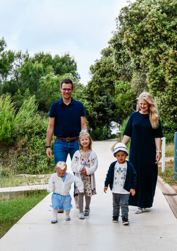 Life Skills On-The-Go: 5 Lessons Kids Learn Faster Outside the Classroom