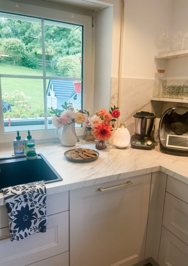 How To: Identifying Funky Odors In Your Kitchen