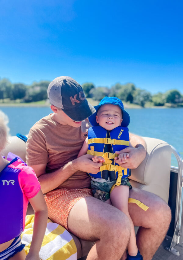 Live Near A Lake? Here’s Why You Need A Boat